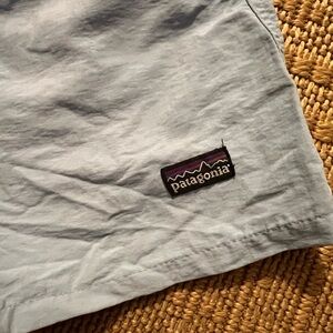 Patagonia women’s baggies blue shorts S